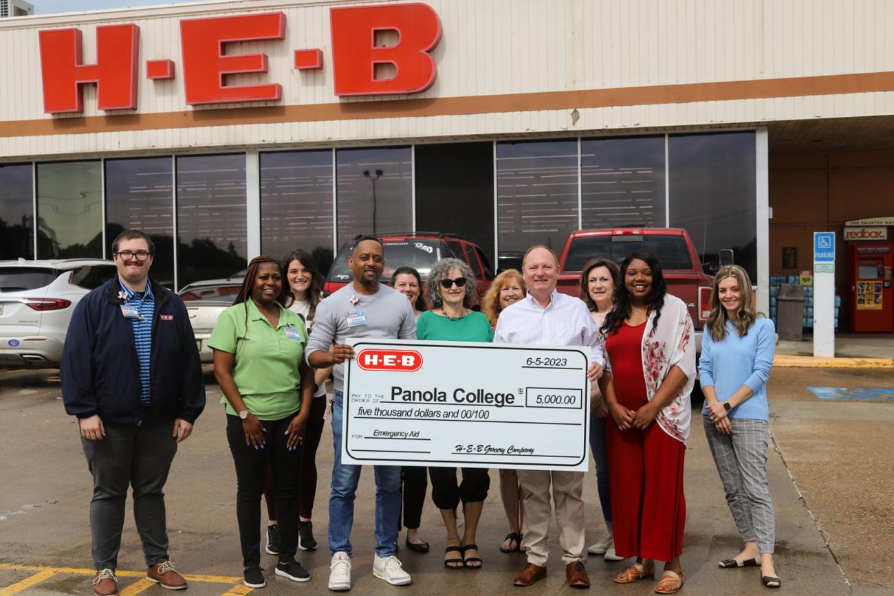 H-E-B Donates $5,000 To Panola College’s Emergency Aid Program | Panola ...